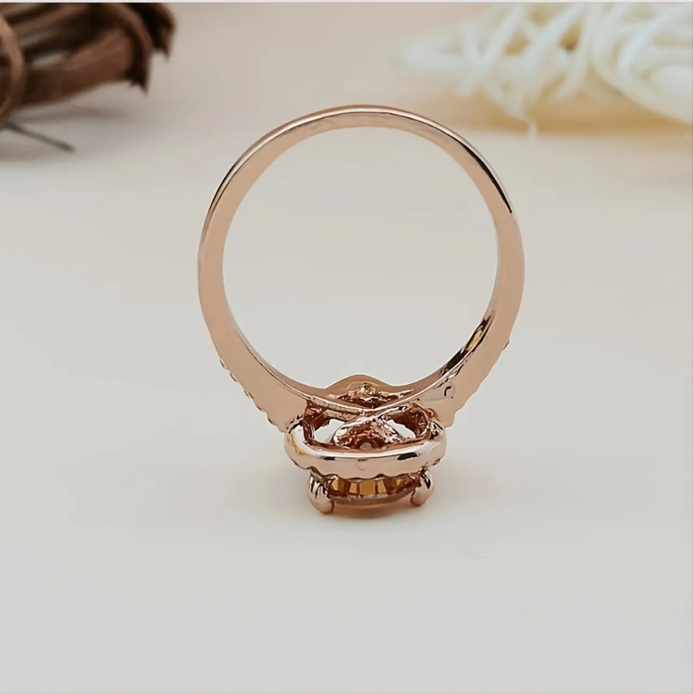 2.50 C Pear Shape Simulated Pink Morganite & White CZ Elegant Ring. - Picture 6 of 8